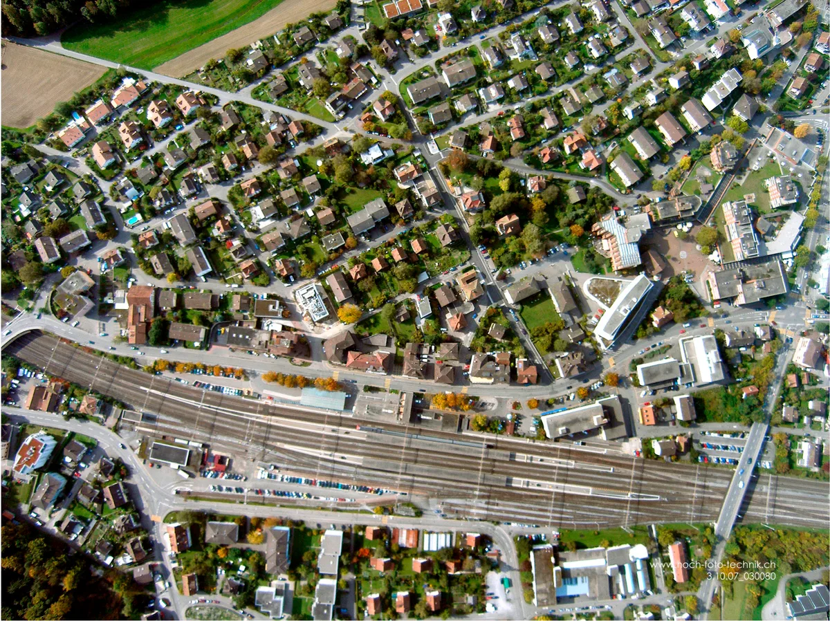 Der Bahnhof von oben.