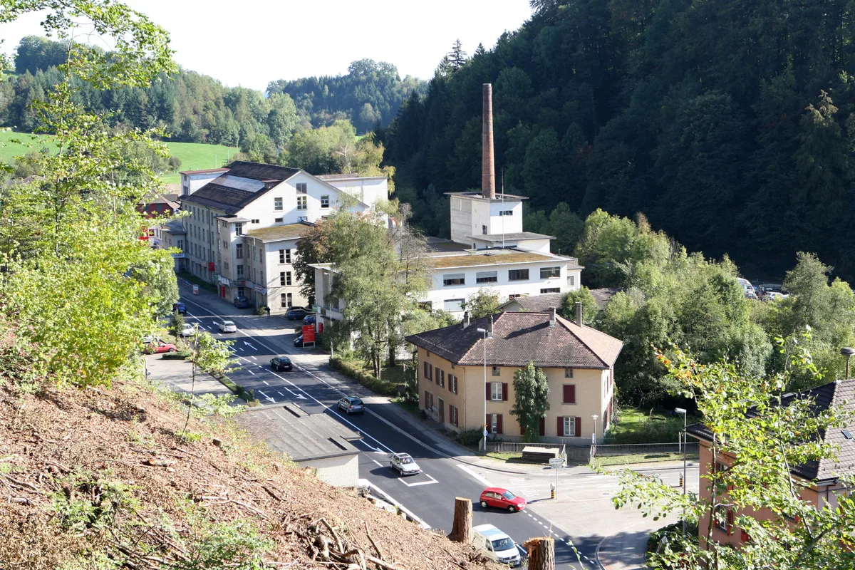 Blick auf die Spinnerei Streiff in Aathal.