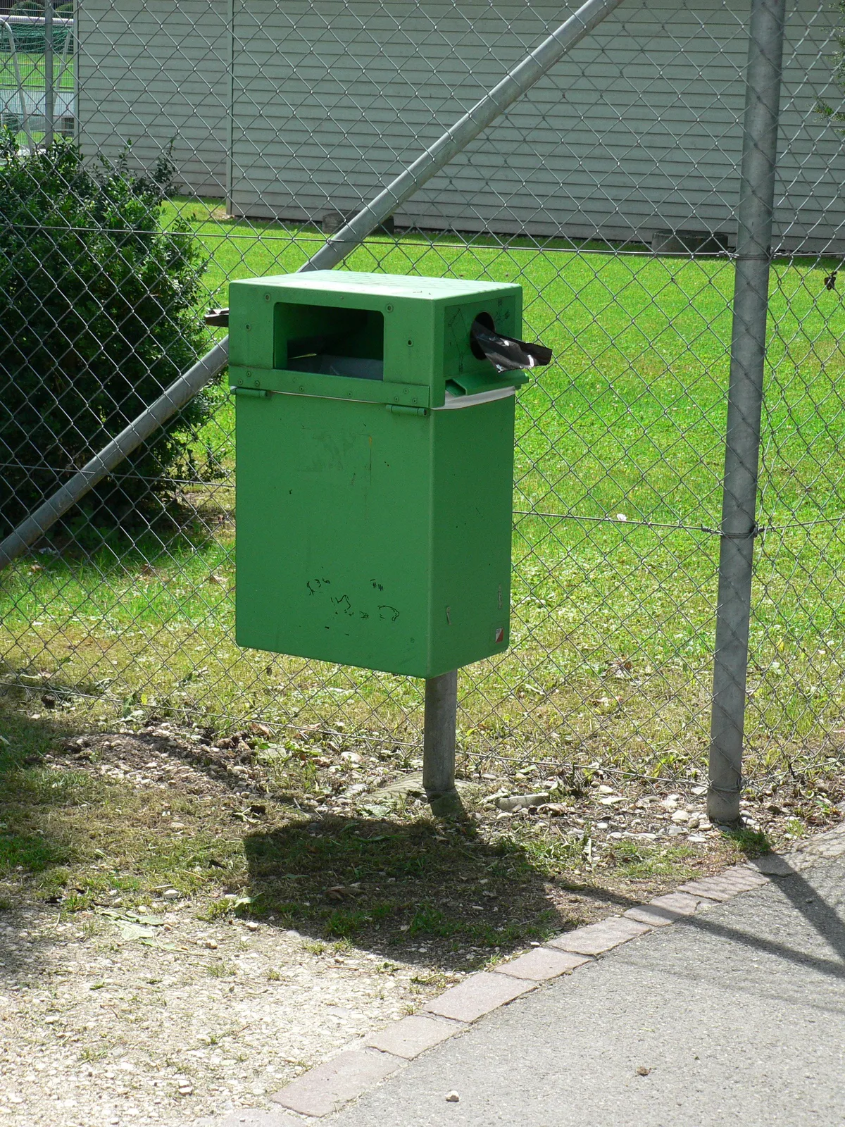 25365111-10 Robidog