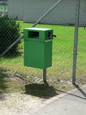 25365111-10 Robidog