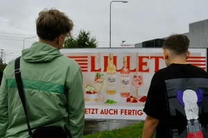 An den Testkäufen in Volketswil gingen Ben (l.) und Yannick mit leeren Händen aus. An den Testkäufen in Volketswil gingen Ben (l.) und Yannick mit leeren Händen aus.