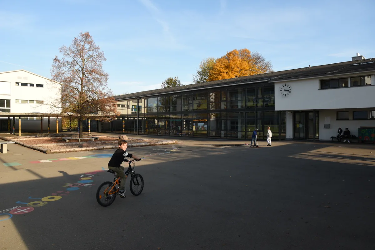 Schulhaus Lätten