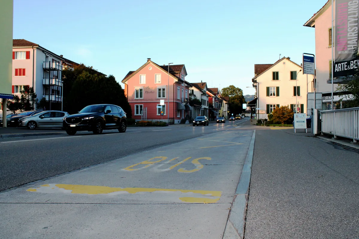 Busbucht Haltestelle Wildbach Bahnhofstrasse Wetzikon