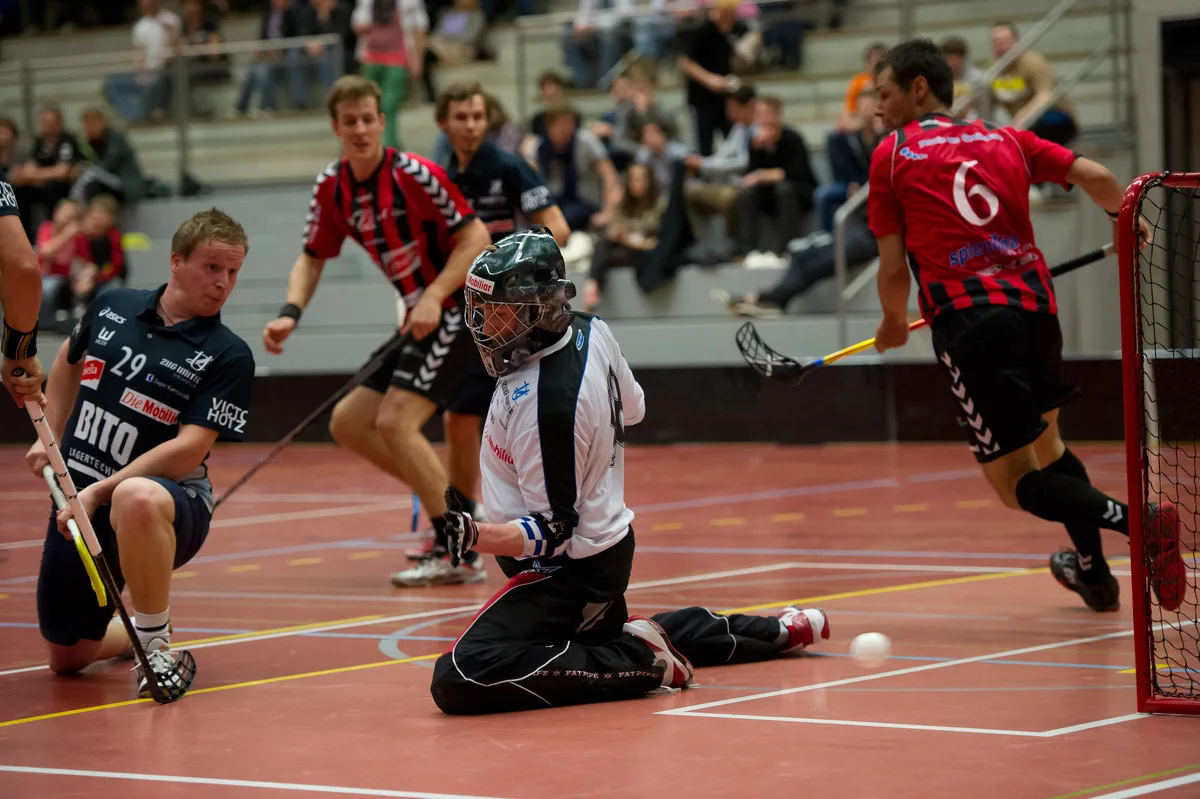 Uster musste in der Serie gegen Zug United hart kämpfen. Sporthalle Buchholz, Zug Wyttenbach Renato und Grüter Markus