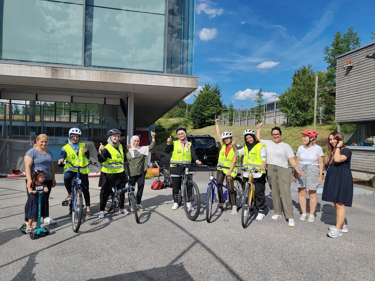 Erstmals wurde in Illnau-Effretikon ein Velokurs nur für Frauen durchgeführt – mit Erfolg. Erstmals wurde in Illnau-Effretikon ein Velokurs nur für Frauen durchgeführt – mit Erfolg.