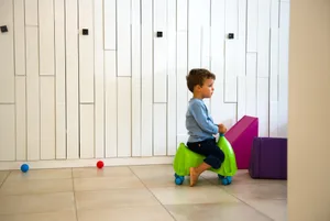 Symbolbild Kinder, spielen, Spielzeug, Kinderhort. Symbolbild Kinder, spielen, Spielzeug, Kinderhort.