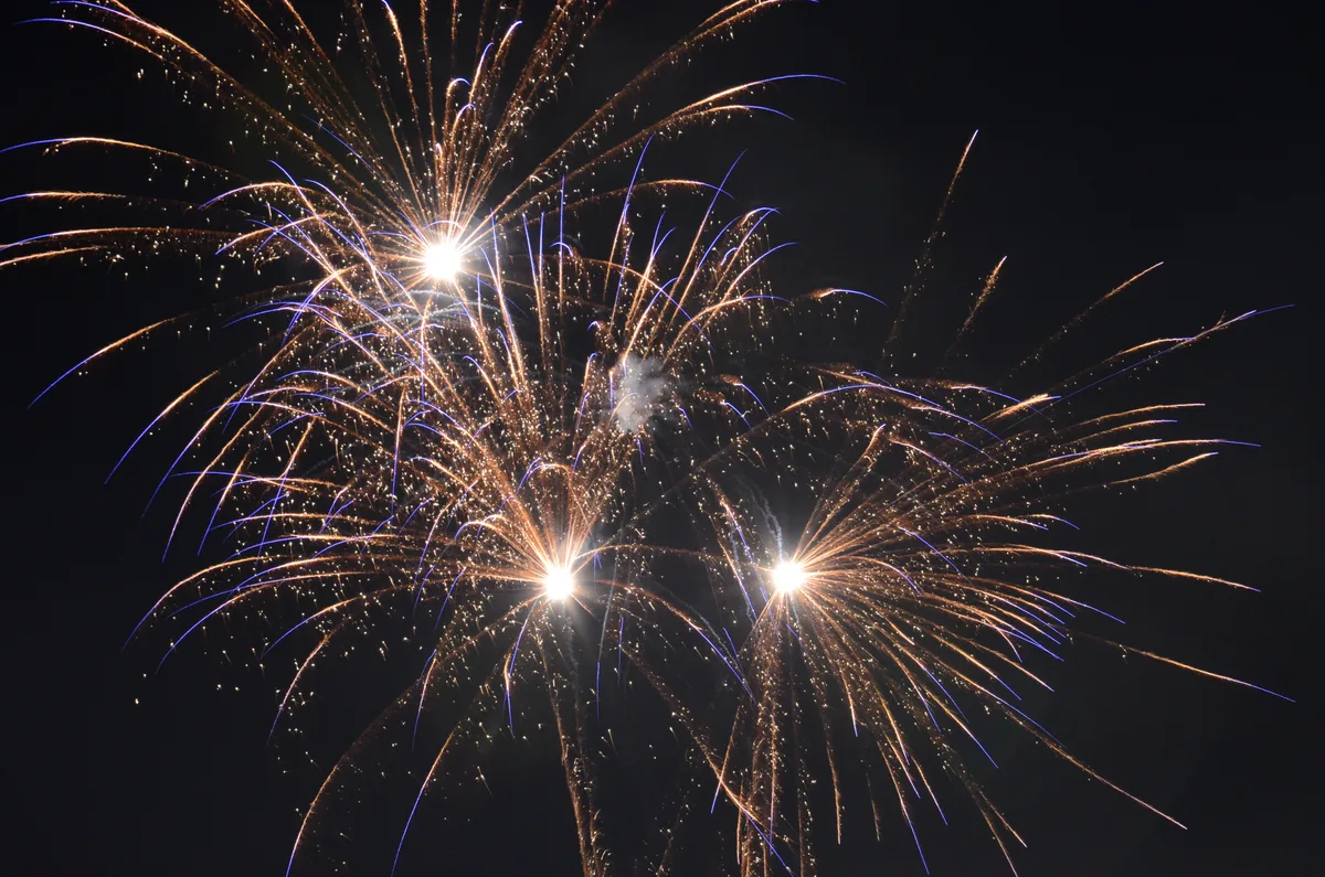 Feuerwerk an Silvester, geht aber auch für Symbolbild 1. August.