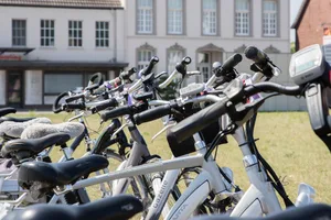 Dank der Kampagne Besser Velo sollen Rütnerinnen und Rütner in Zukunft vermehrt zum Velo, statt zum Auto greifen. Dank der Kampagne Besser Velo sollen Rütnerinnen und Rütner in Zukunft vermehrt zum Velo, statt zum Auto greifen.