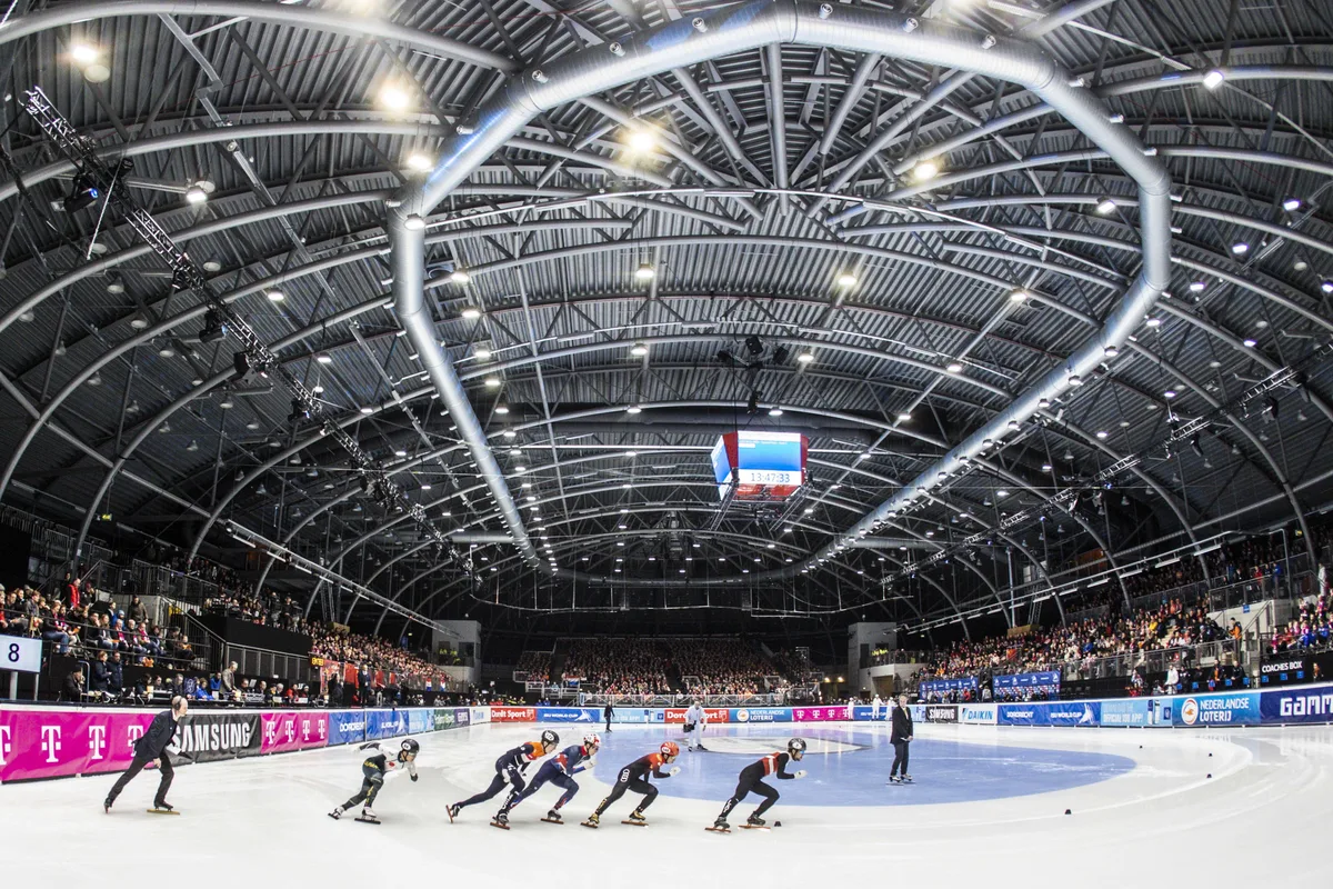 Für die Schweizer Nachwuchshoffnungen im Shorttrack noch ein Stück weit entfernt: Beim Weltcup im holländischen Dordrecht traf sich unlängst die Weltelite. Für die Schweizer Nachwuchshoffnungen im Shorttrack noch ein Stück weit entfernt: Beim Weltcup im holländischen Dordrecht traf sich unlängst die Weltelite.