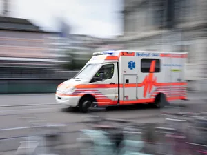 Ein Krankenwagen. Ein Krankenwagen.