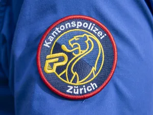 Die Kantonspolizei Zürich hat vier Jugendliche festgenommen, die einen 14-Jährigen angegriffen haben sollen. (Symbolbild) Die Kantonspolizei Zürich hat vier Jugendliche festgenommen, die einen 14-Jährigen angegriffen haben sollen. (Symbolbild)