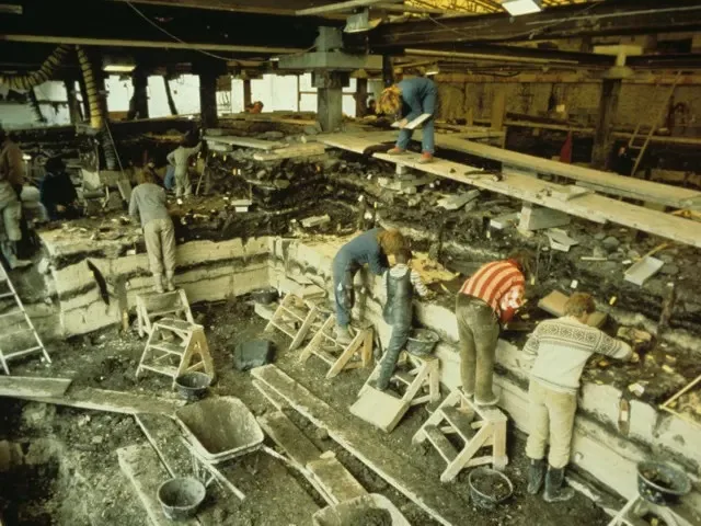 Blick auf die Grabung Mozartstrasse 1981. Damals wurden diverse archäologische Schichten gefunden. Blick auf die Grabung Mozartstrasse 1981.