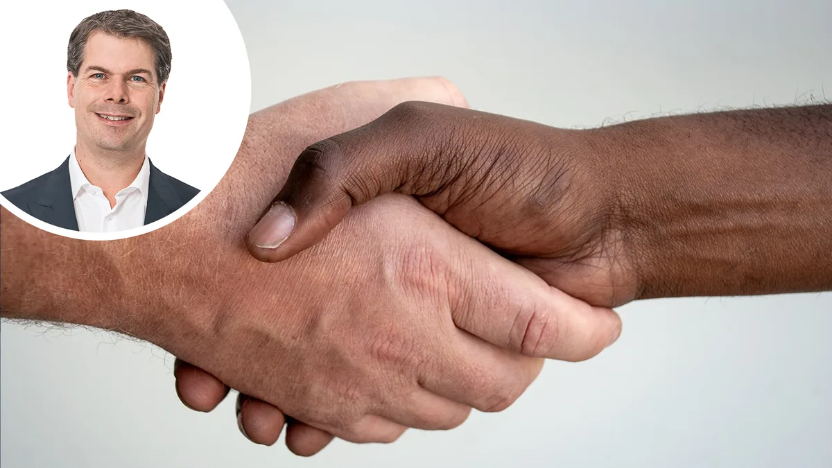 Jemandem einfach schnell danke sagen, wenn er etwas gut gemacht hat: Das ist eine kleine, aber wertvolle Art, im Alltag Gutes zu tun. Jemandem einfach schnell danke sagen, wenn er etwas gut gemacht hat: Das ist eine kleine, aber wertvolle Art, im Alltag Gutes zu tun.