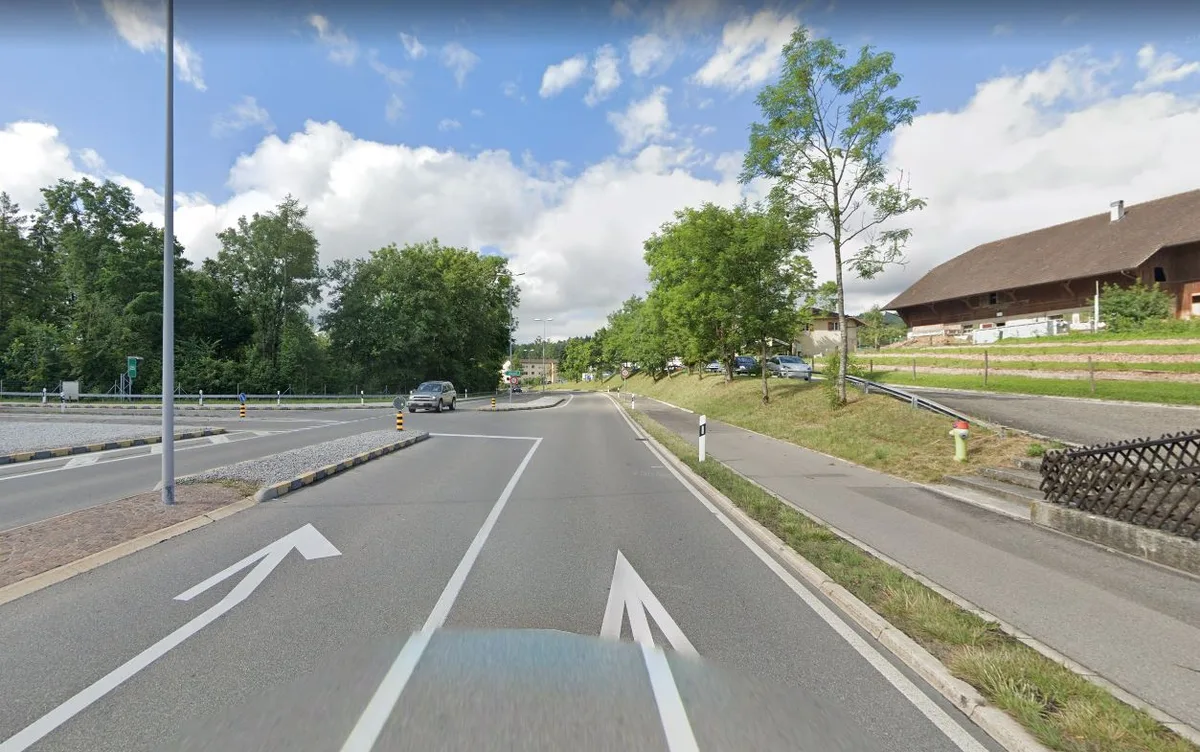 Abschnitt der Usterstrasse, der in Esslingen gesperrt wird.