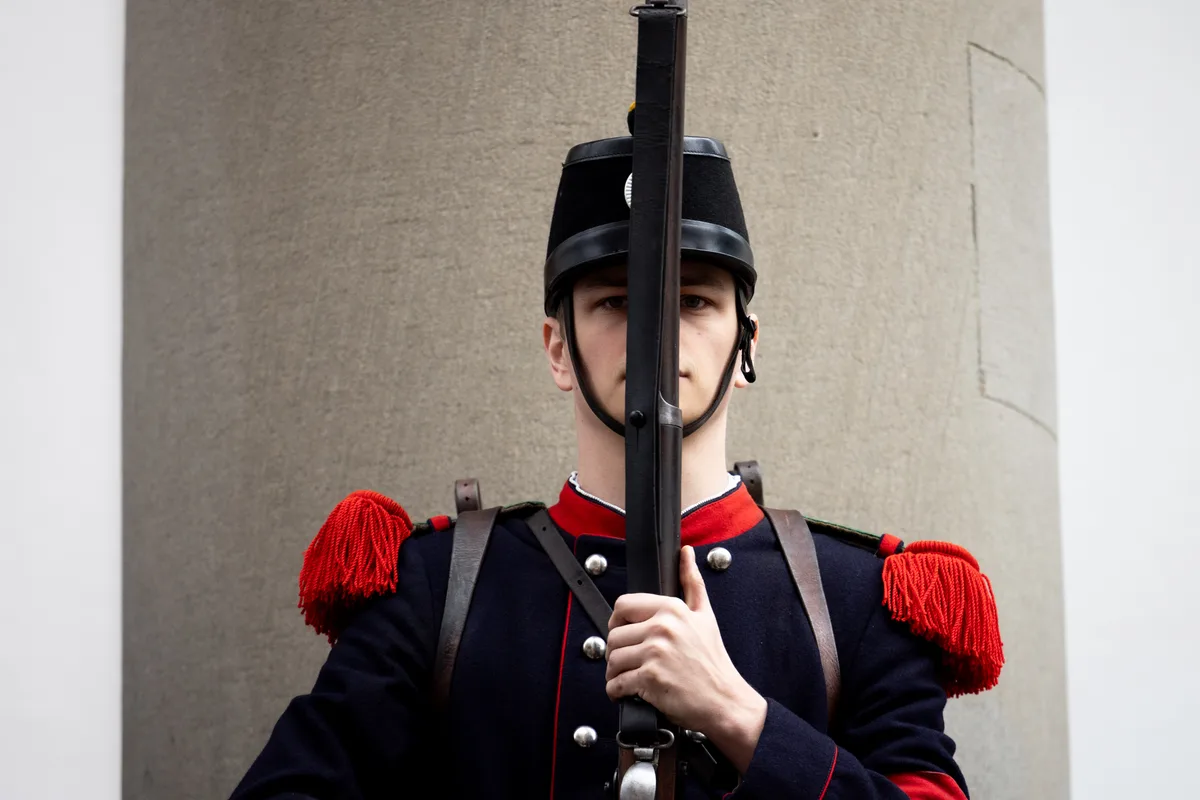Historische Uniformen zu Ehren des traditionellen Ustertags. Ustertag 2023