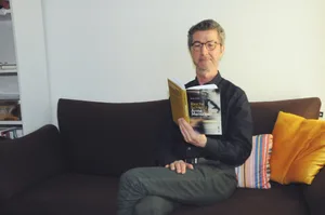 10629395-2 Bruno Fuchs präsentiert sein Buch "Reiche Schweiz arme Menschen"
