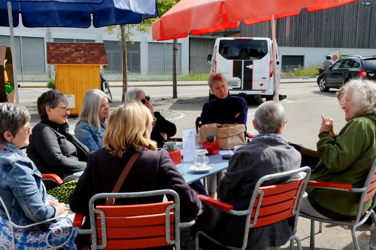 Am Frauen-Stamm schätzen viele den direkten, ehrlichen Austausch auch über politische Themen.